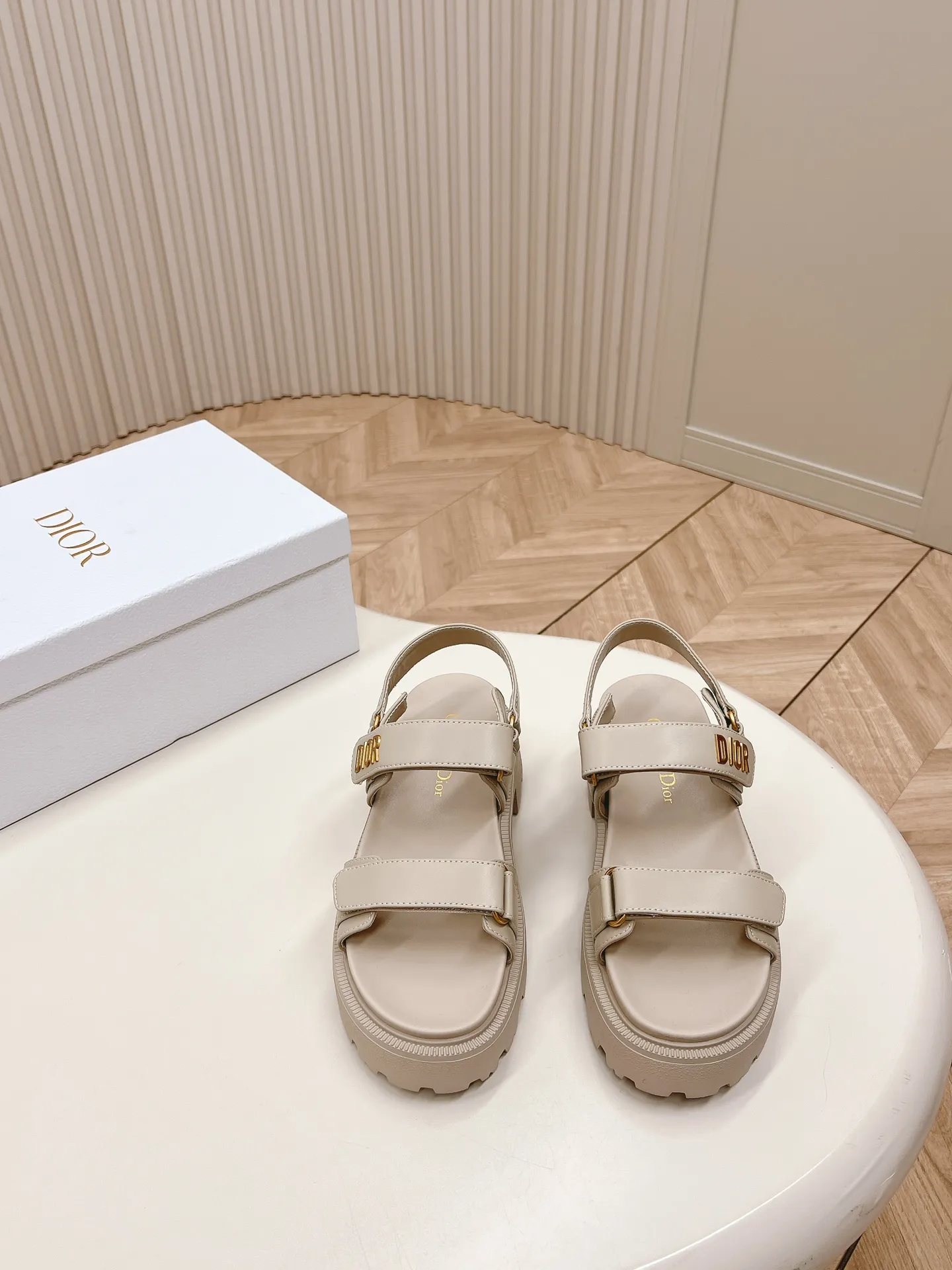 👟👟Ex-factory price 540👟👟 Hot high-heeled series is on the market! New classic upgraded high-heeled bottom model, super good-looking 2024Dior Classic Velcro high-heeled sandals and slippers series, original replica, high version, super durable and versatile, very comfortable on the feet, slimming and taller, whiter, original leather upper, original D hardware buckle, original TPU outsole, heel height is about cm, size: 35-42